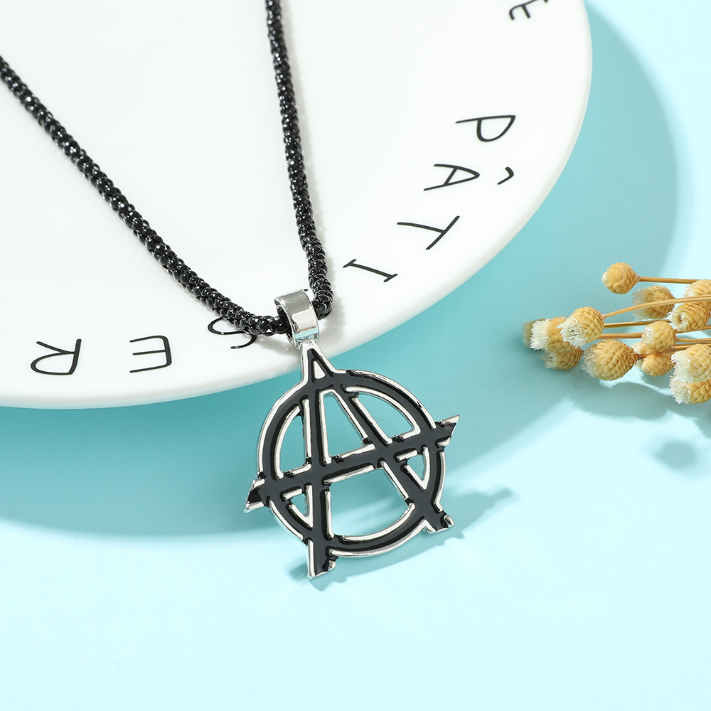 Movies Avengers Symbol Letter  - Vintage Jewelry Collection 评论和价格