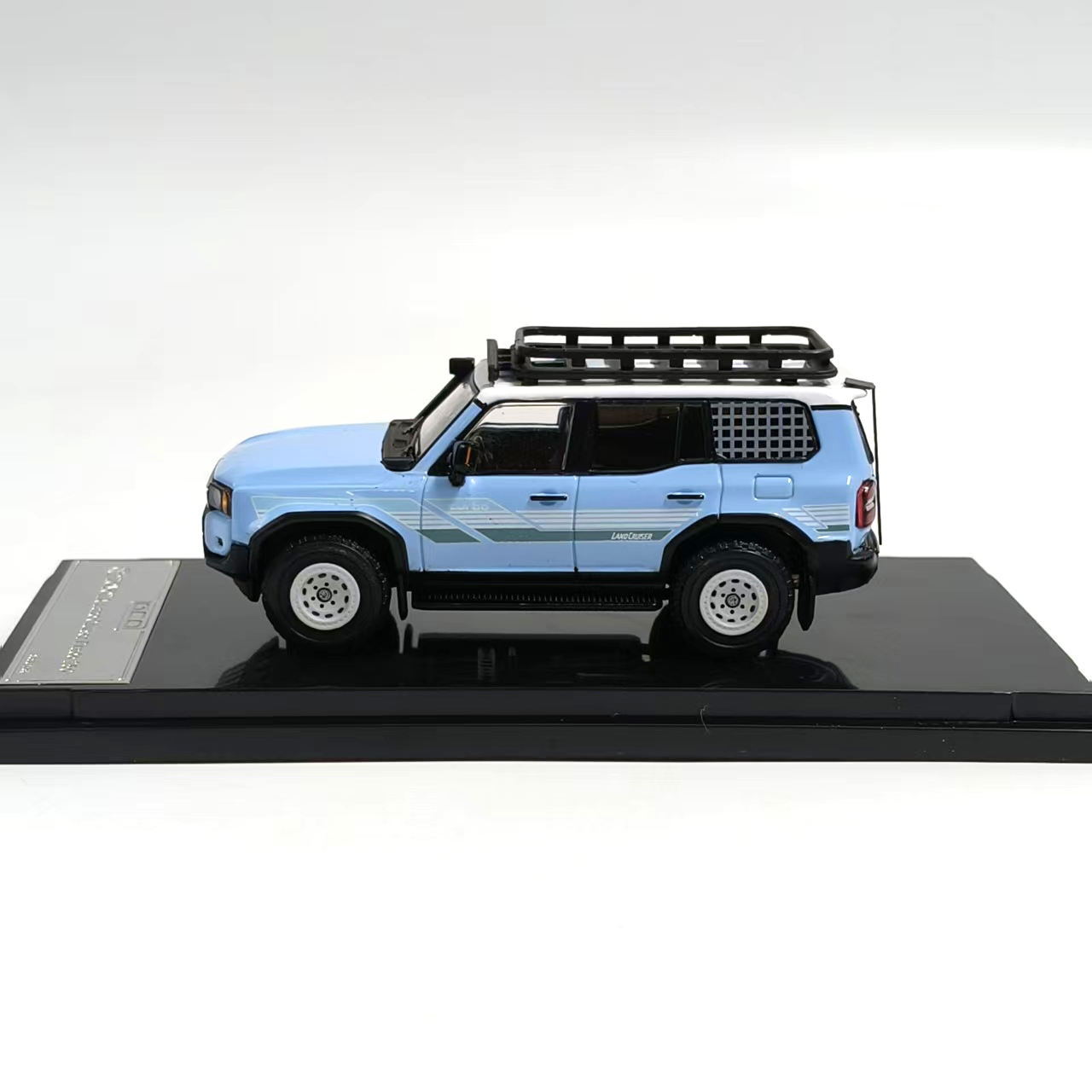 Diecast DCM 1:64 Scale LC250 V - Vintage Collectible Toy Cars 评论和价格