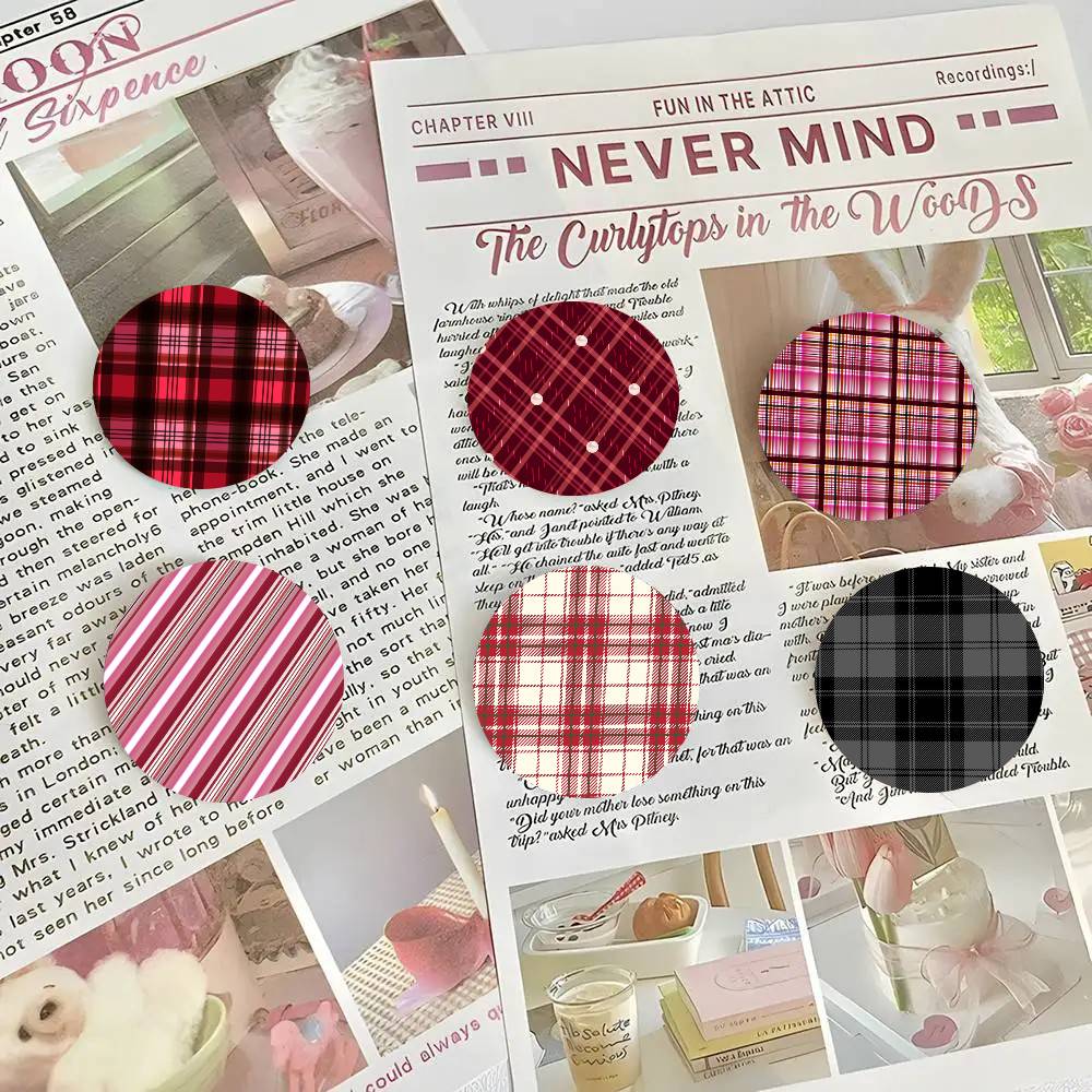 Vintage Checkered Christmas St - Vintage Cartoon Collectible 评论和价格